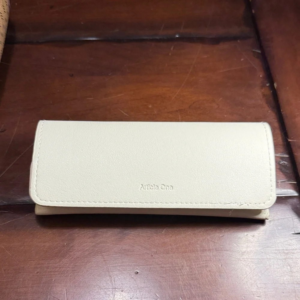Article One Cream Eyeglass Case Snap Closure